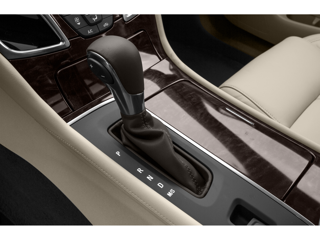2015 Buick LaCrosse Leather photo 3