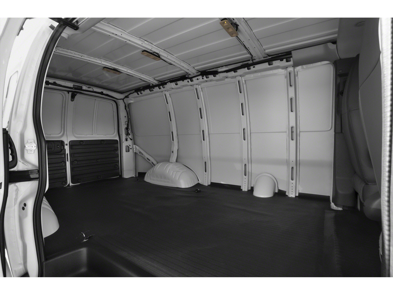 2026 GMC Savana Cargo Base