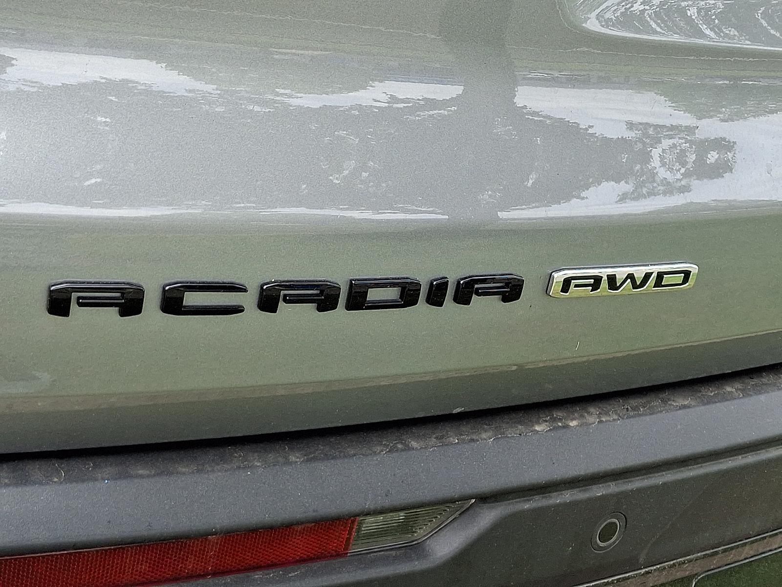 2025 GMC Acadia AT4