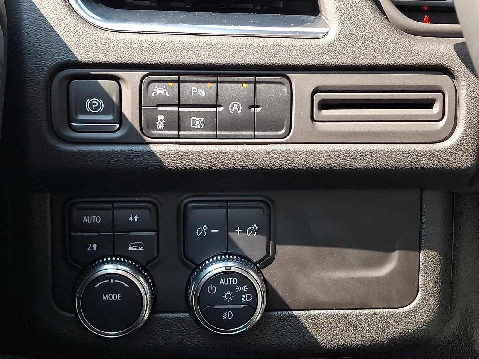 2023 GMC Yukon XL SLT