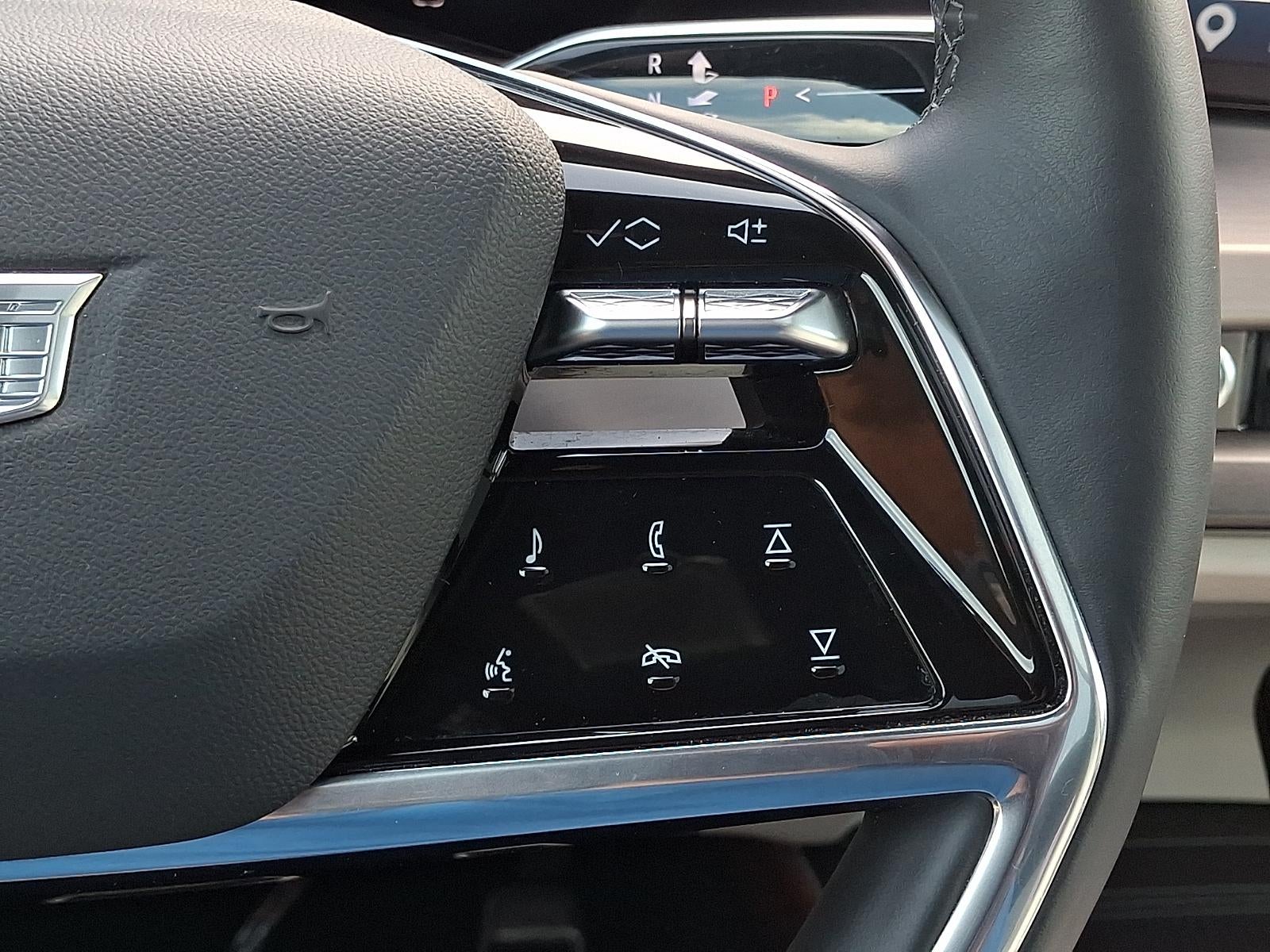 2026 Cadillac VISTIQ Luxury