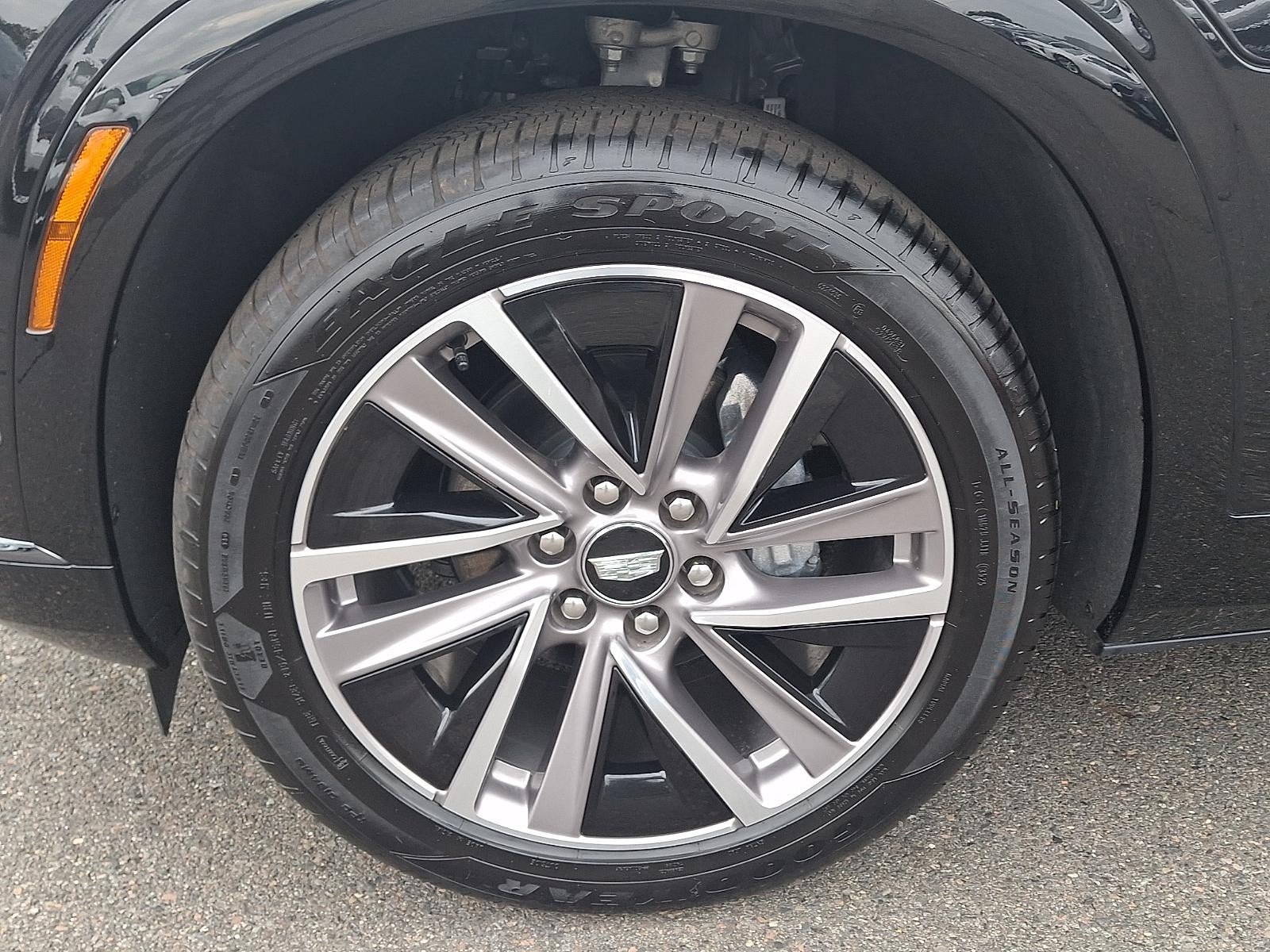 2026 Cadillac VISTIQ Sport