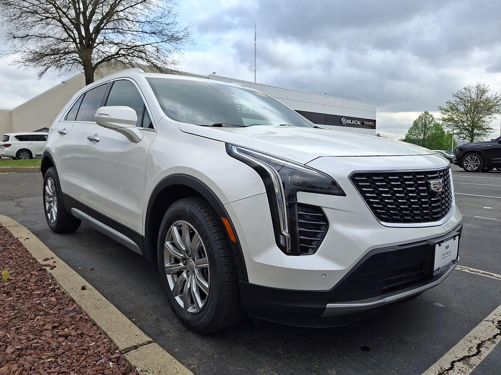 2022 Cadillac XT4 Premium Luxury