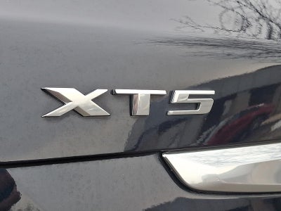 2022 Cadillac XT5 Luxury