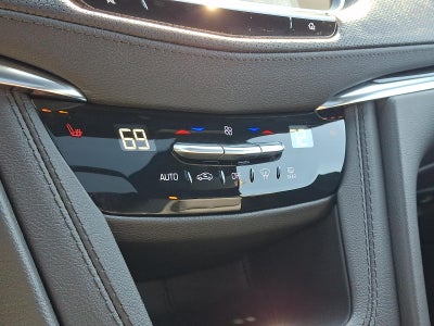2023 Cadillac XT5 FWD Premium Luxury