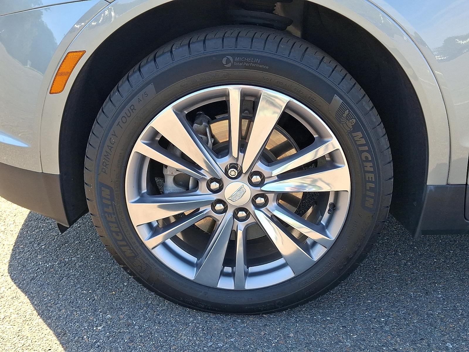2023 Cadillac XT5 FWD Premium Luxury