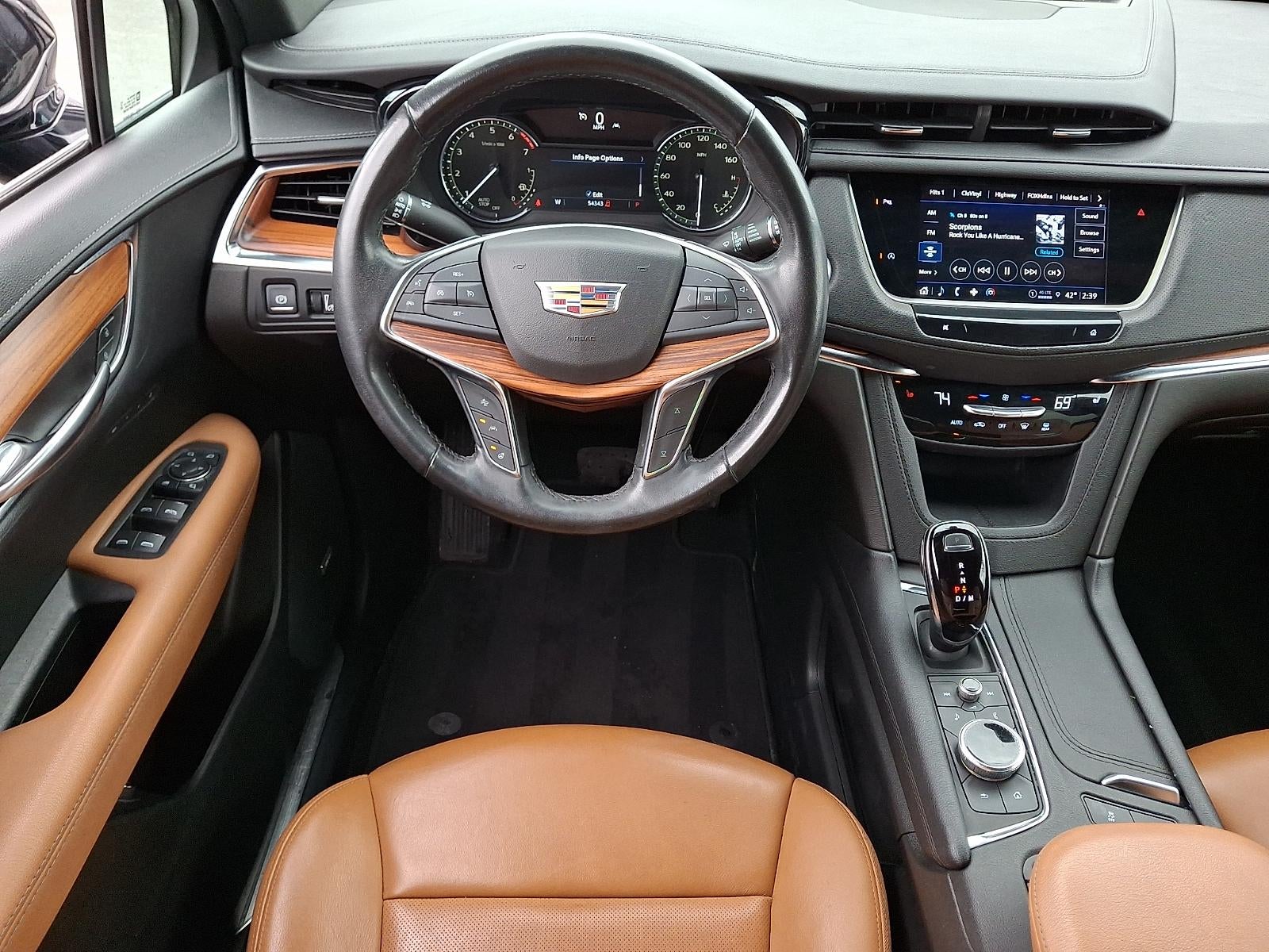 2022 Cadillac XT5 Premium Luxury