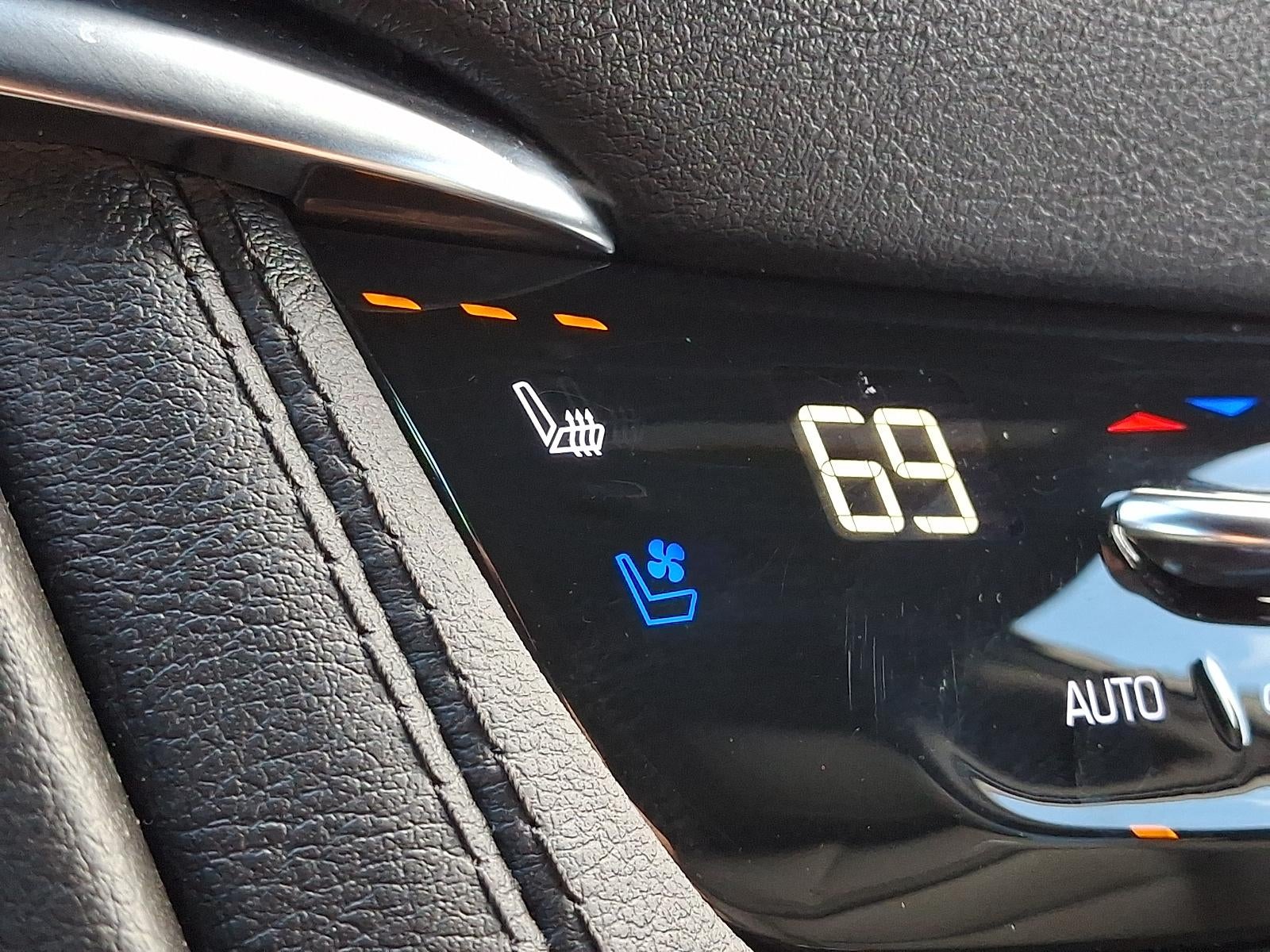 2023 Cadillac XT5 AWD Premium Luxury