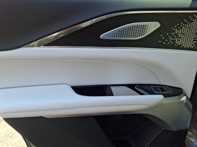 2023 Cadillac LYRIQ Luxury