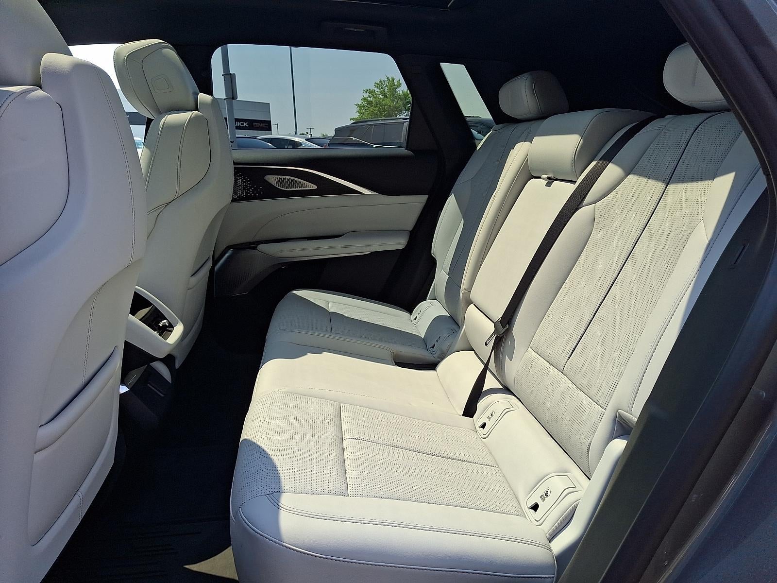 2023 Cadillac LYRIQ Luxury