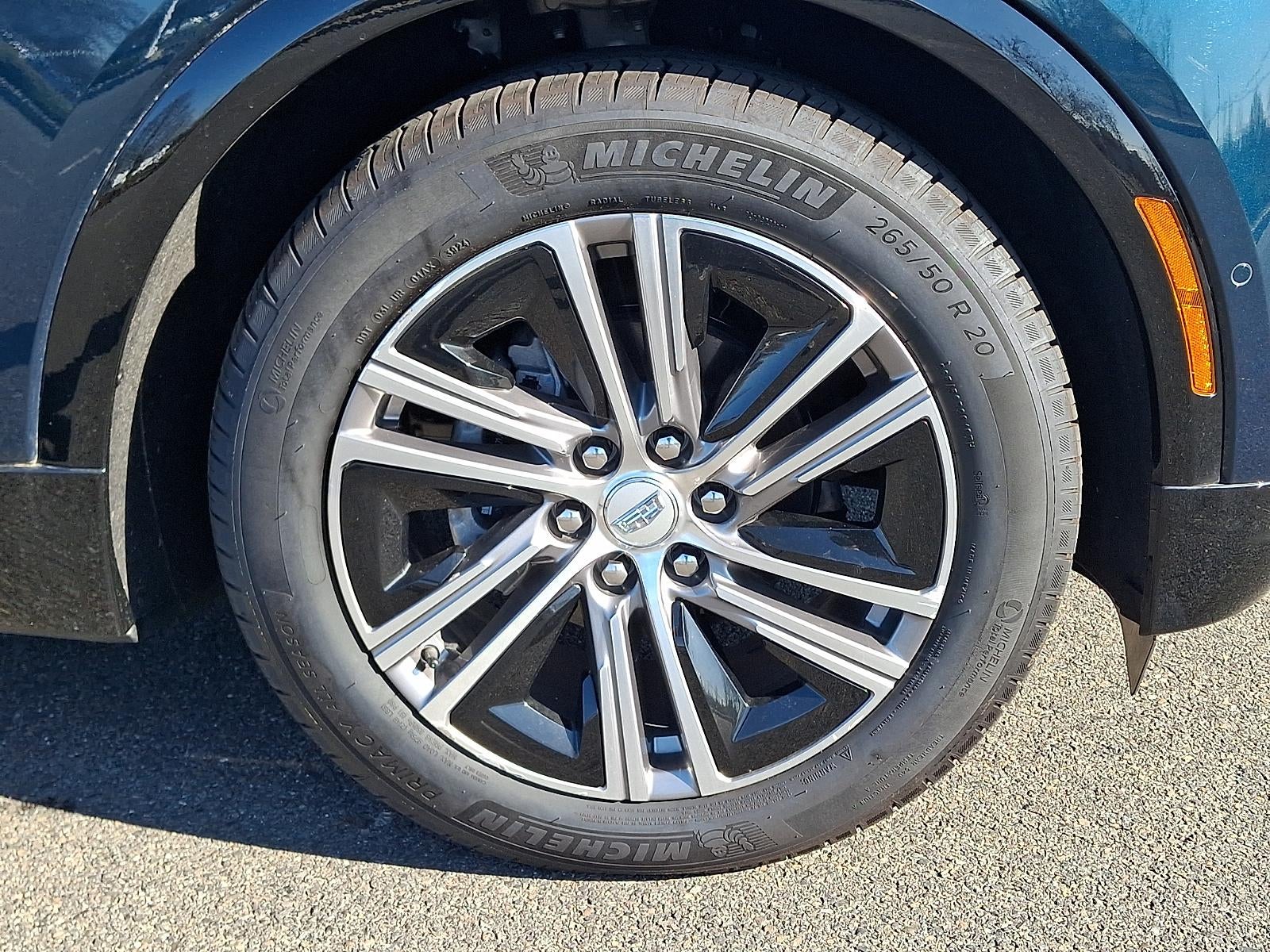 2025 Cadillac LYRIQ Luxury 1