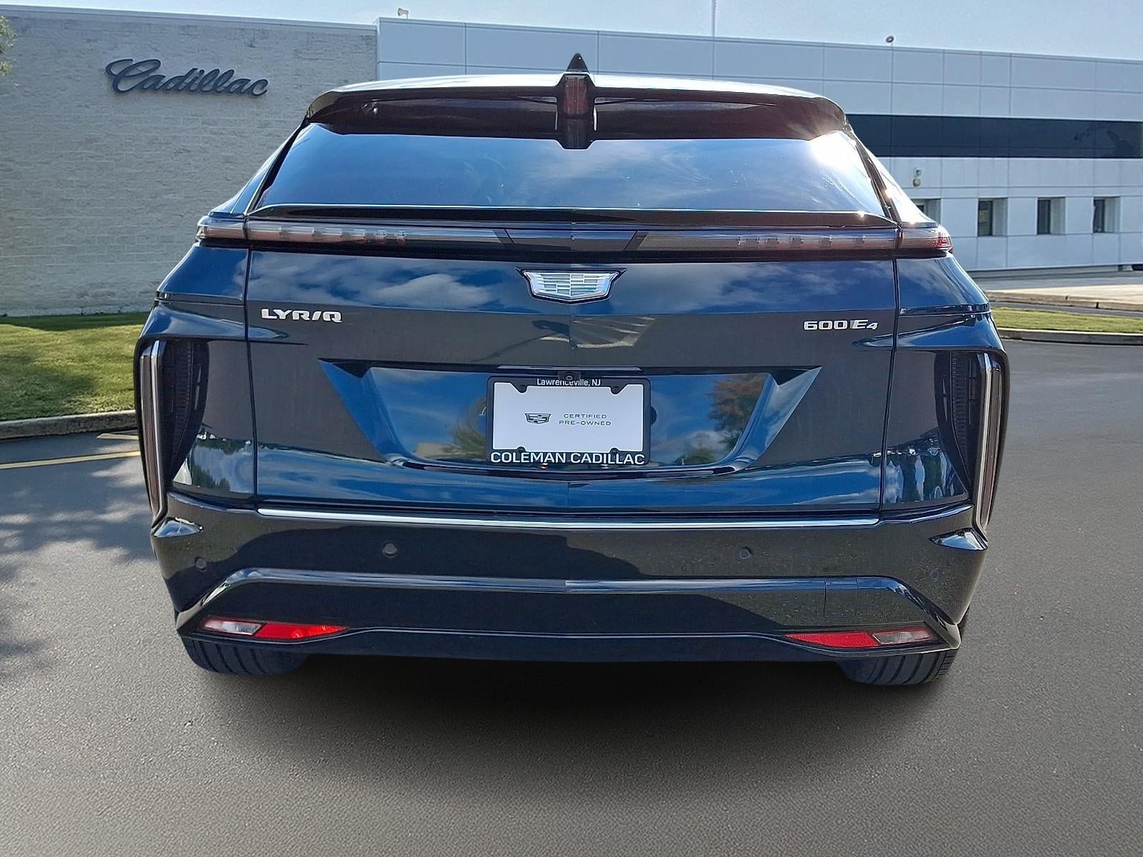 2024 Cadillac LYRIQ Luxury 1
