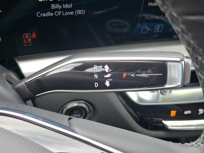 2025 Cadillac LYRIQ Luxury 3