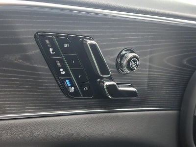 2025 Cadillac LYRIQ Luxury 3