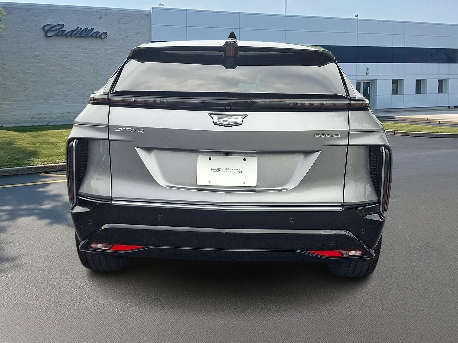 2025 Cadillac LYRIQ Luxury 3