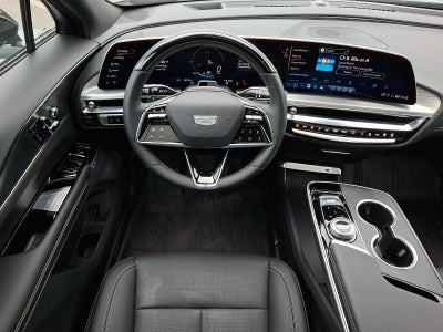 2025 Cadillac LYRIQ Luxury 3