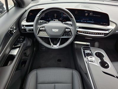 2025 Cadillac LYRIQ Luxury 3