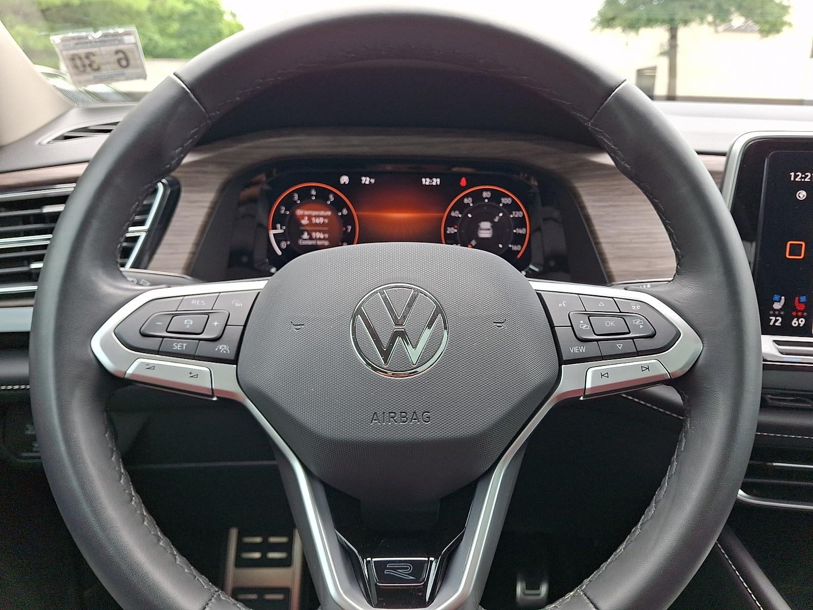 2025 Volkswagen Atlas 2.0T SEL Premium R-Line