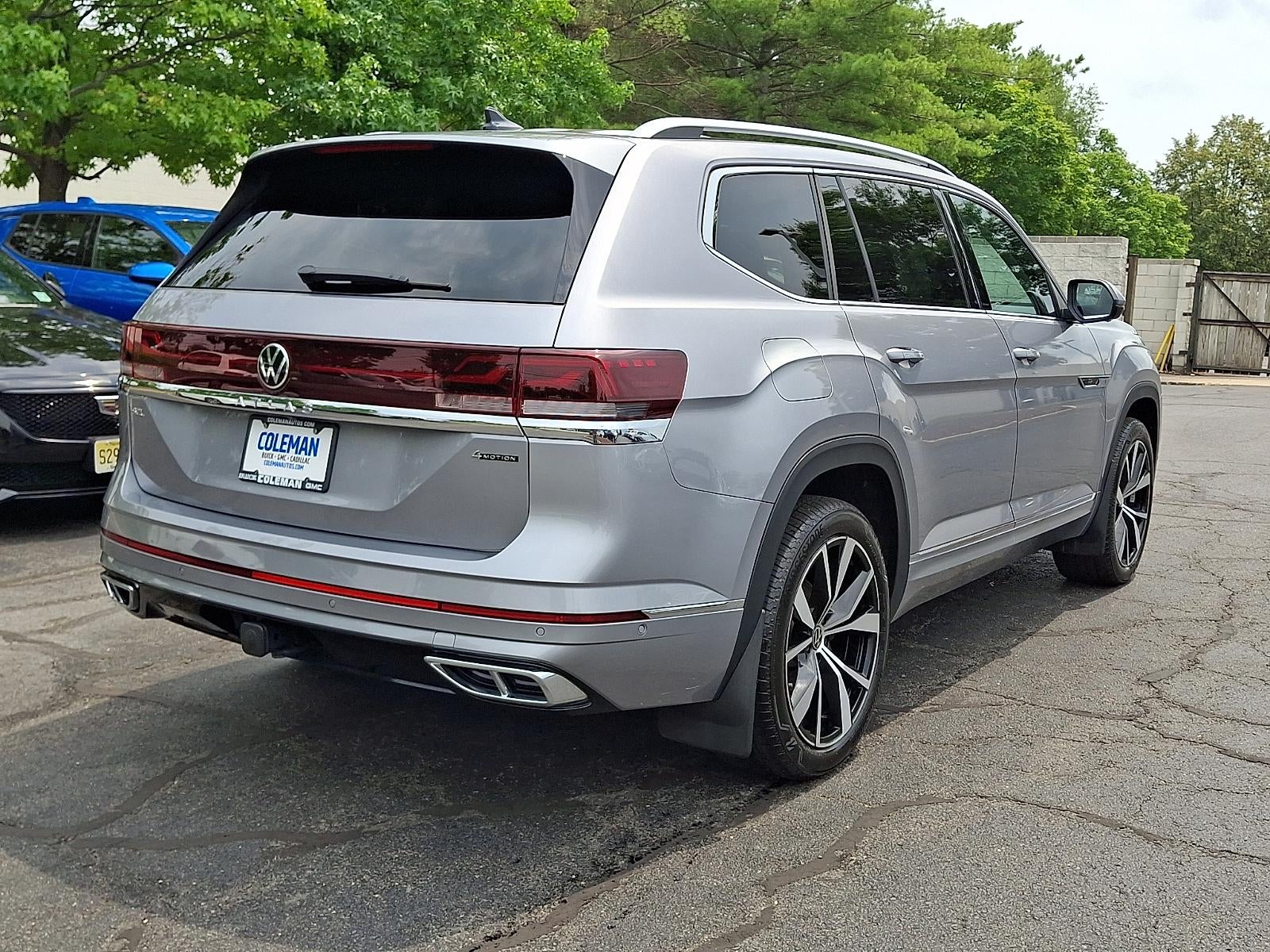 2025 Volkswagen Atlas 2.0T SEL Premium R-Line