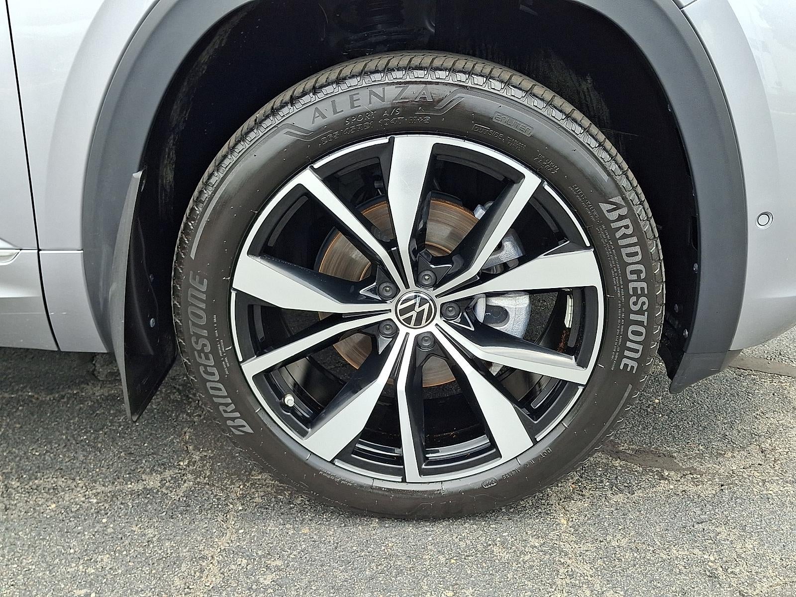 2025 Volkswagen Atlas 2.0T SEL Premium R-Line