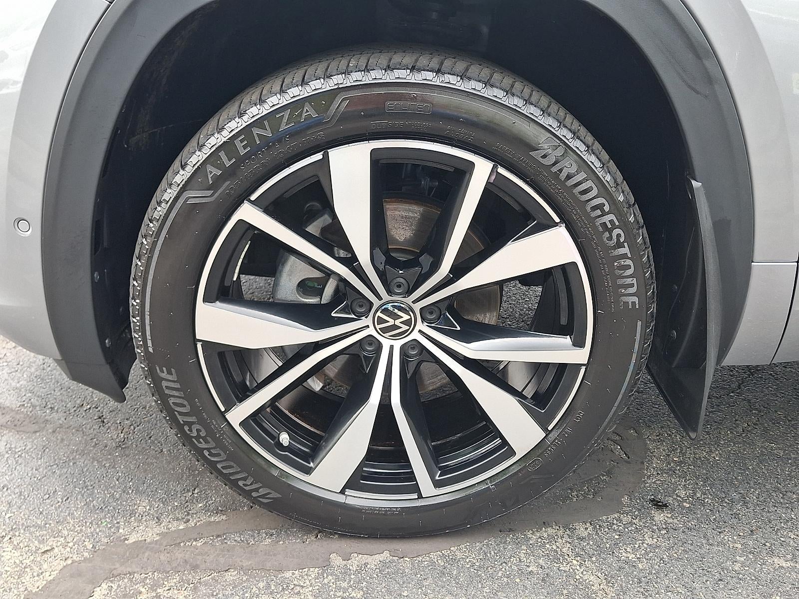 2025 Volkswagen Atlas 2.0T SEL Premium R-Line