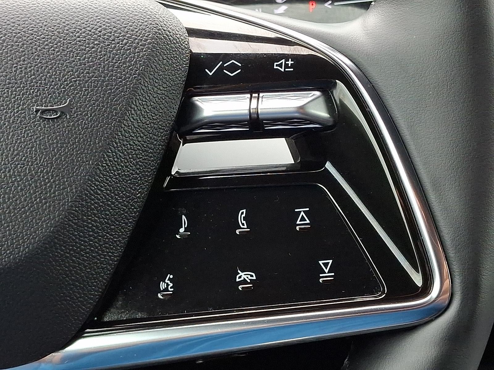 2025 Cadillac OPTIQ Sport 2