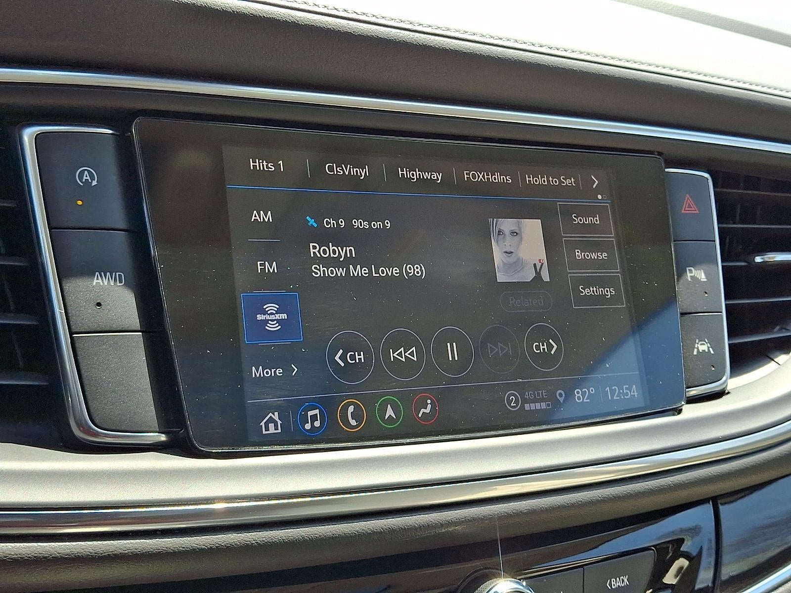 2023 Buick Enclave Essence
