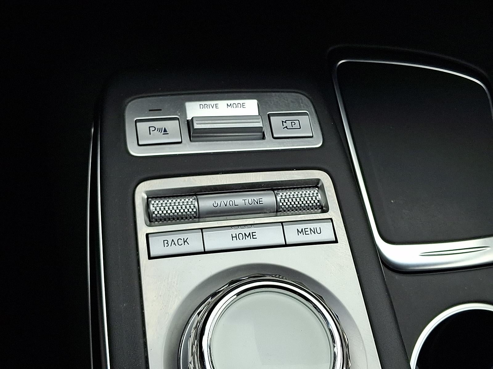 2024 Genesis GV70 2.5T