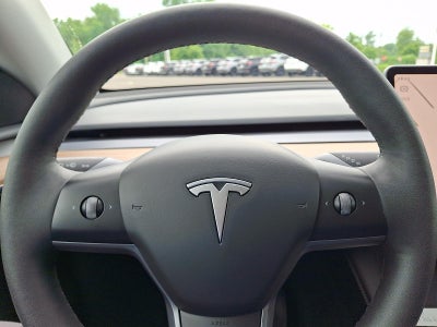 2023 Tesla Model Y Base