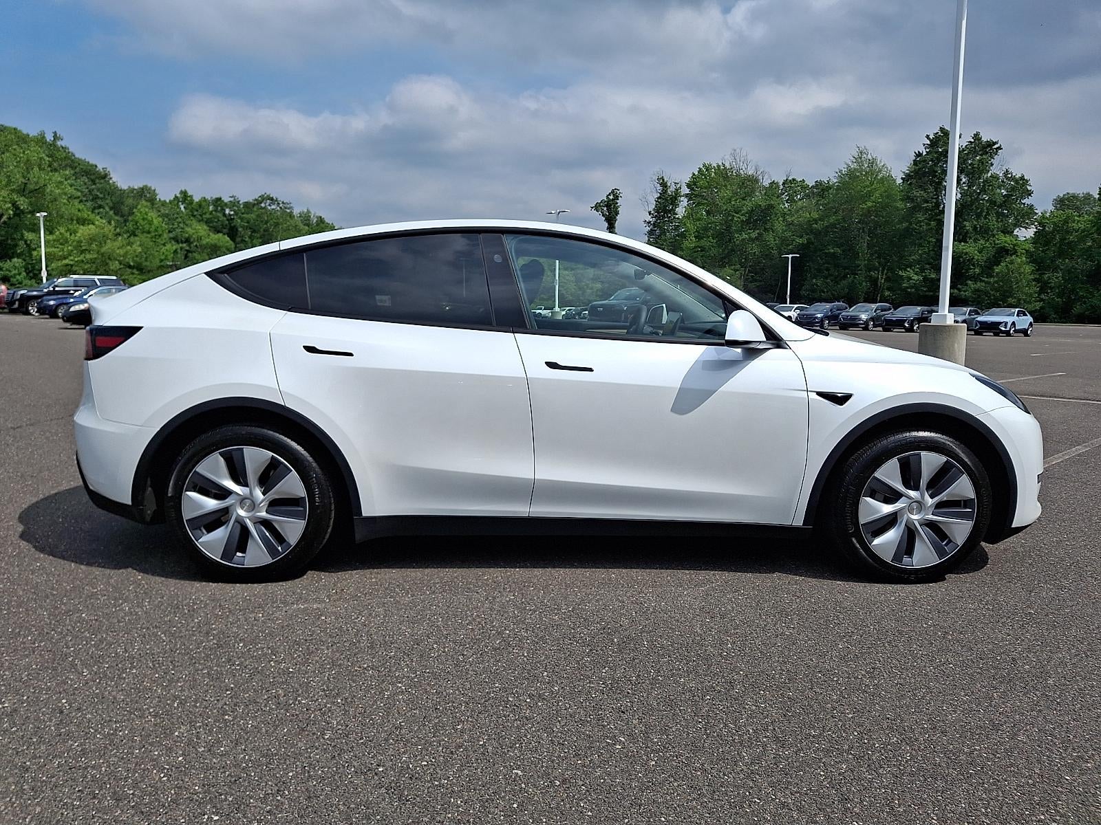2023 Tesla Model Y Base