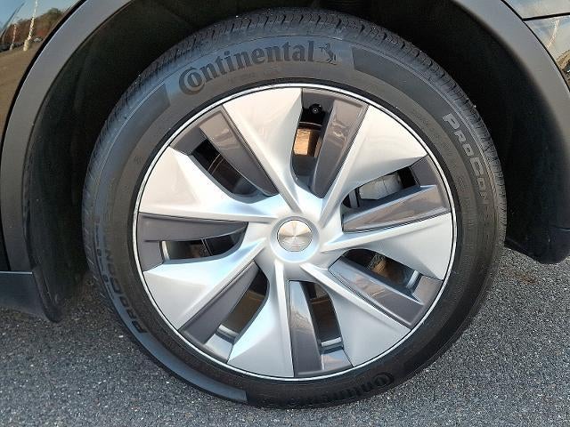 2022 Tesla Model Y Base