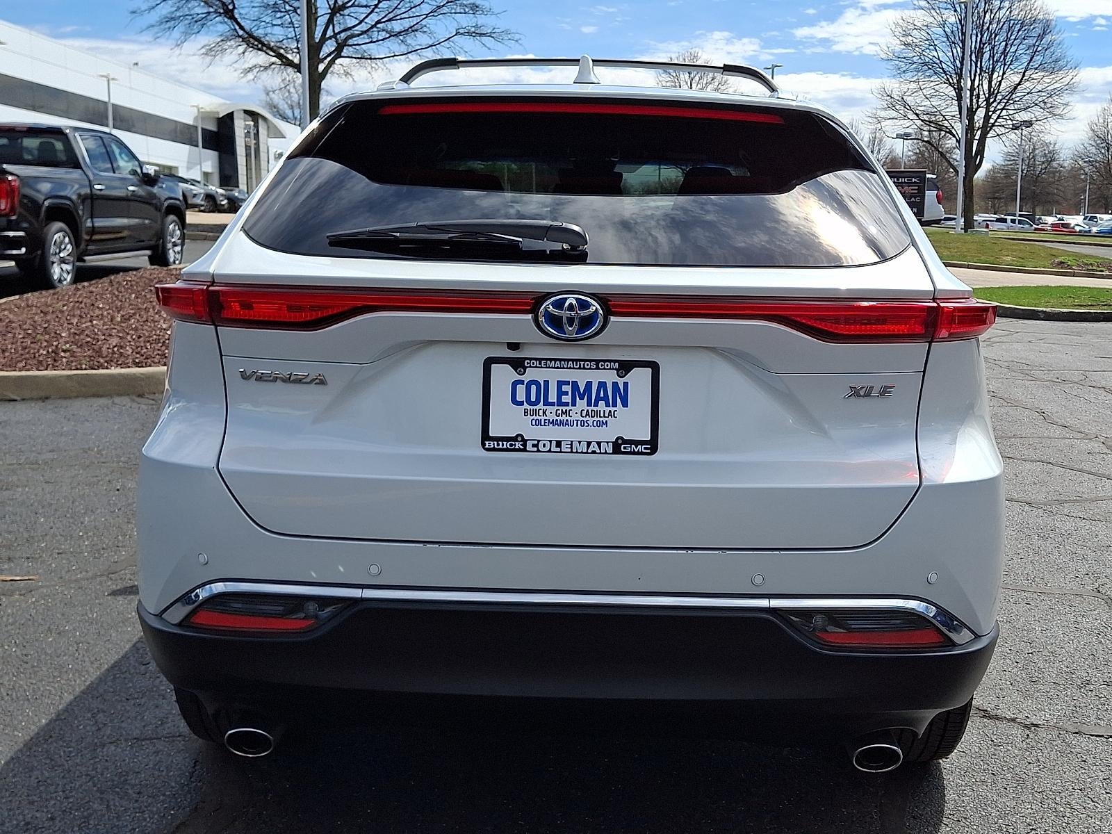 2023 Toyota Venza LE