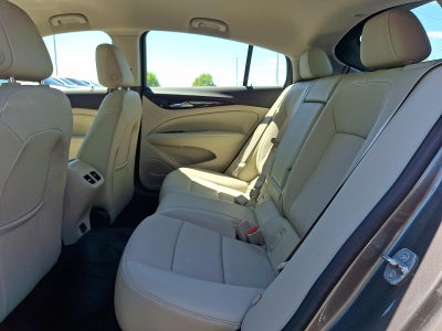 2019 Buick Regal Sportback Essence