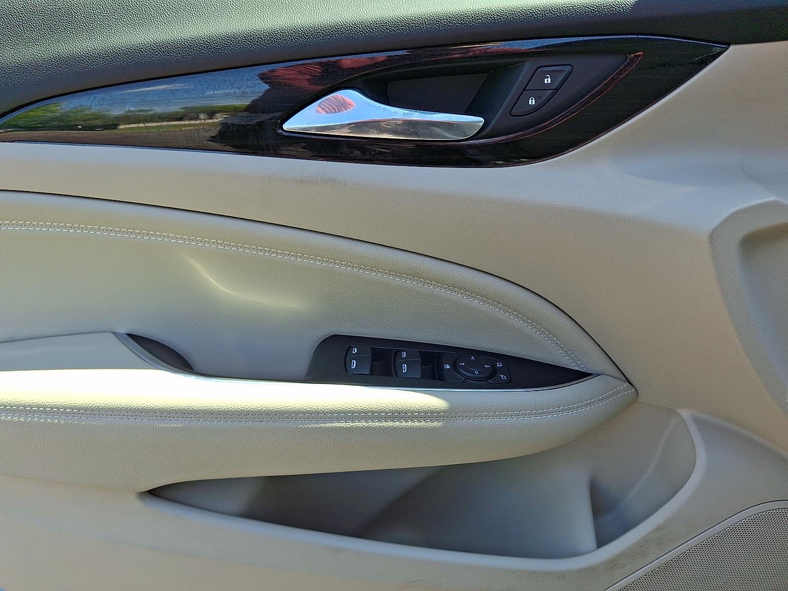 2019 Buick Regal Sportback Essence